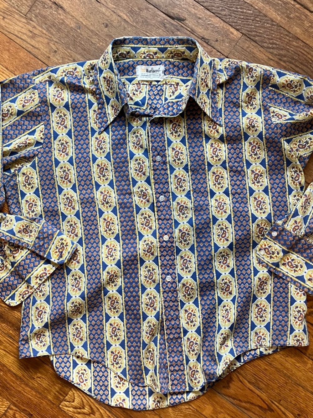 70s Vintage Marlboro Disco Shirt Medallion Psychedelic Dagger Collar Mod XL